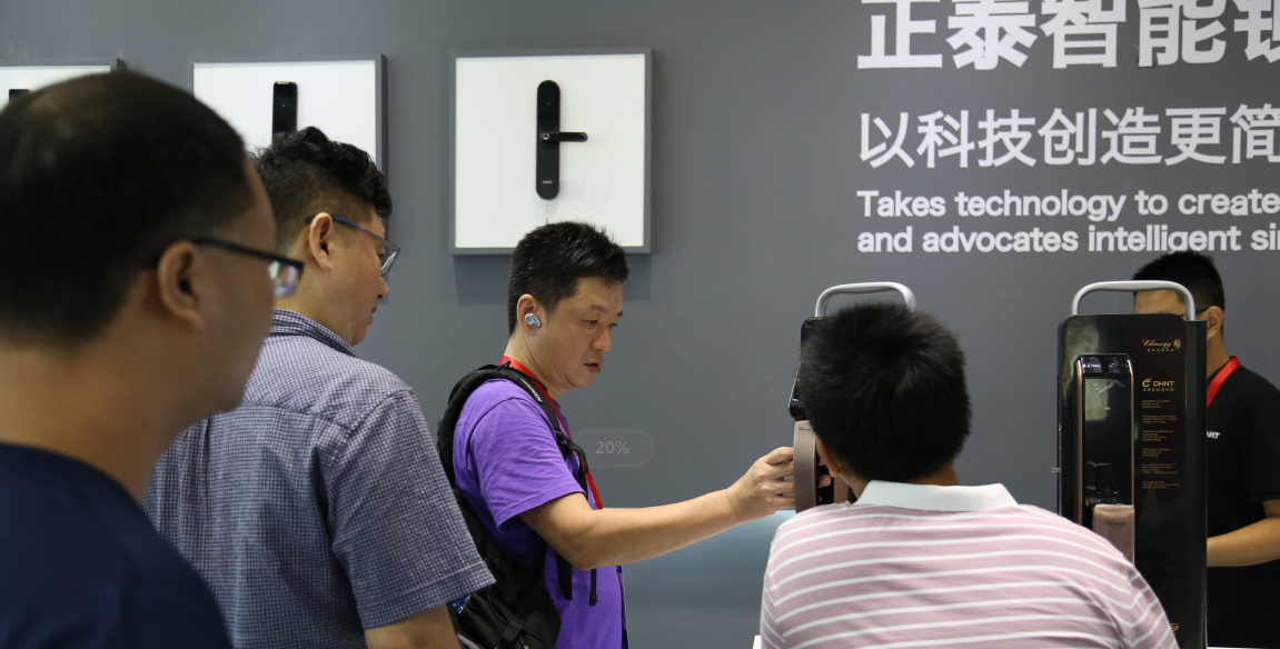广州建博会 | 三亿体育体育
展馆精彩现场