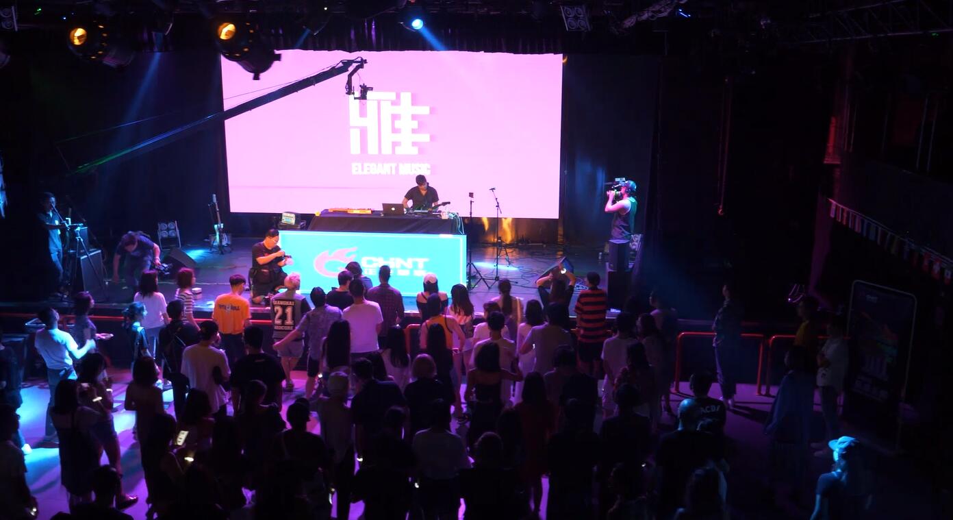 乐来乐酷 | 三亿体育体育
LIVE HOUSE 音乐趣玩上海站现场集锦