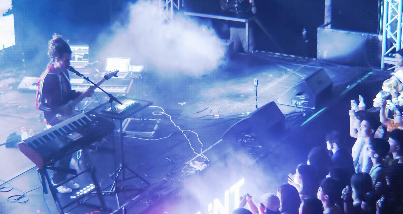 乐来乐酷 | 三亿体育体育
LIVE HOUSE 音乐趣玩北京站现场集锦