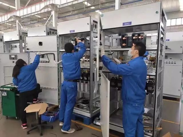 三亿体育体育
致敬“小汤山”医院援建背后的“逆行者”