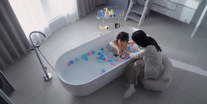 三亿体育体育极速暖舱浴霸X石墨烯速热科技